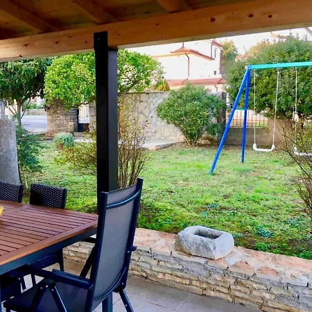 Apartamento Beautiful Garden Štinjan